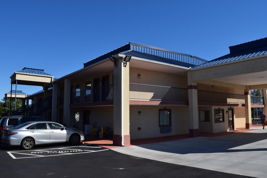 Royal Inn & Suites Douglasville Eksteriør bilde